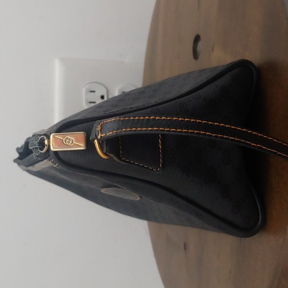 Authentic Vintage Gucci Interlocking GG Monogram Micro Guccissima Crossbody Bag - Picture 4 of 9